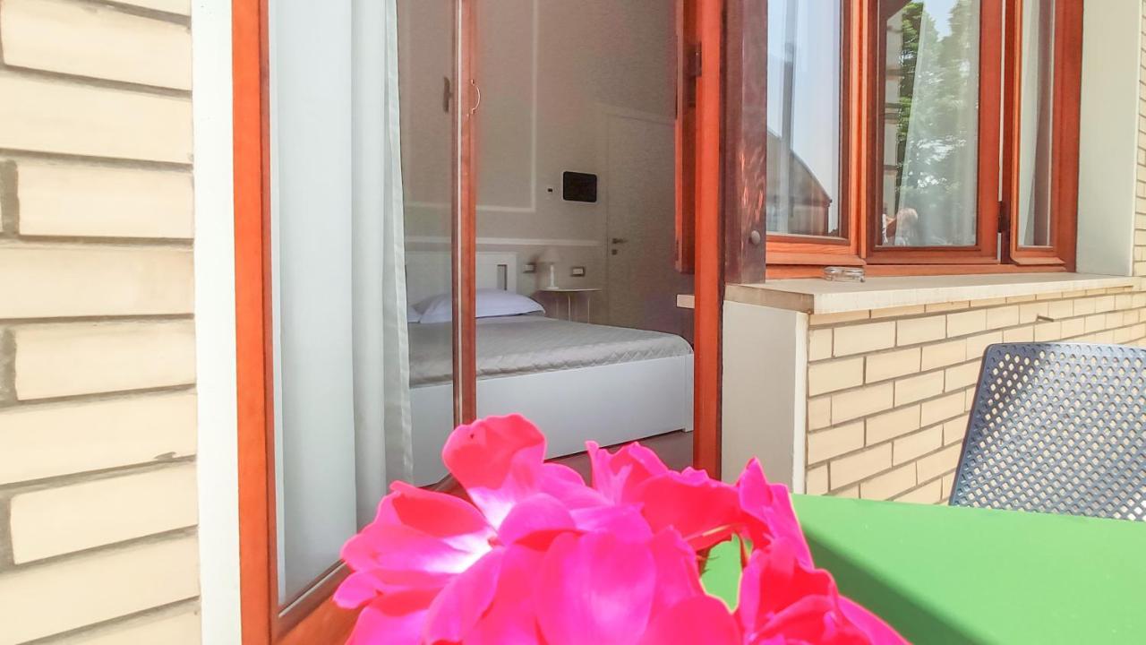 La Dama Room&Breakfast Russi Exterior photo